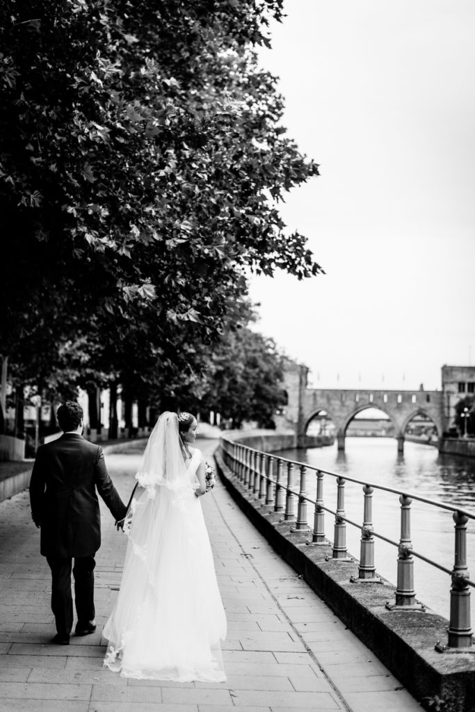 Mariage Pont des trous - Doisneau