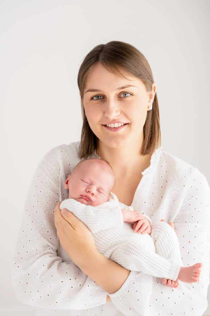 jeune maman et bébé