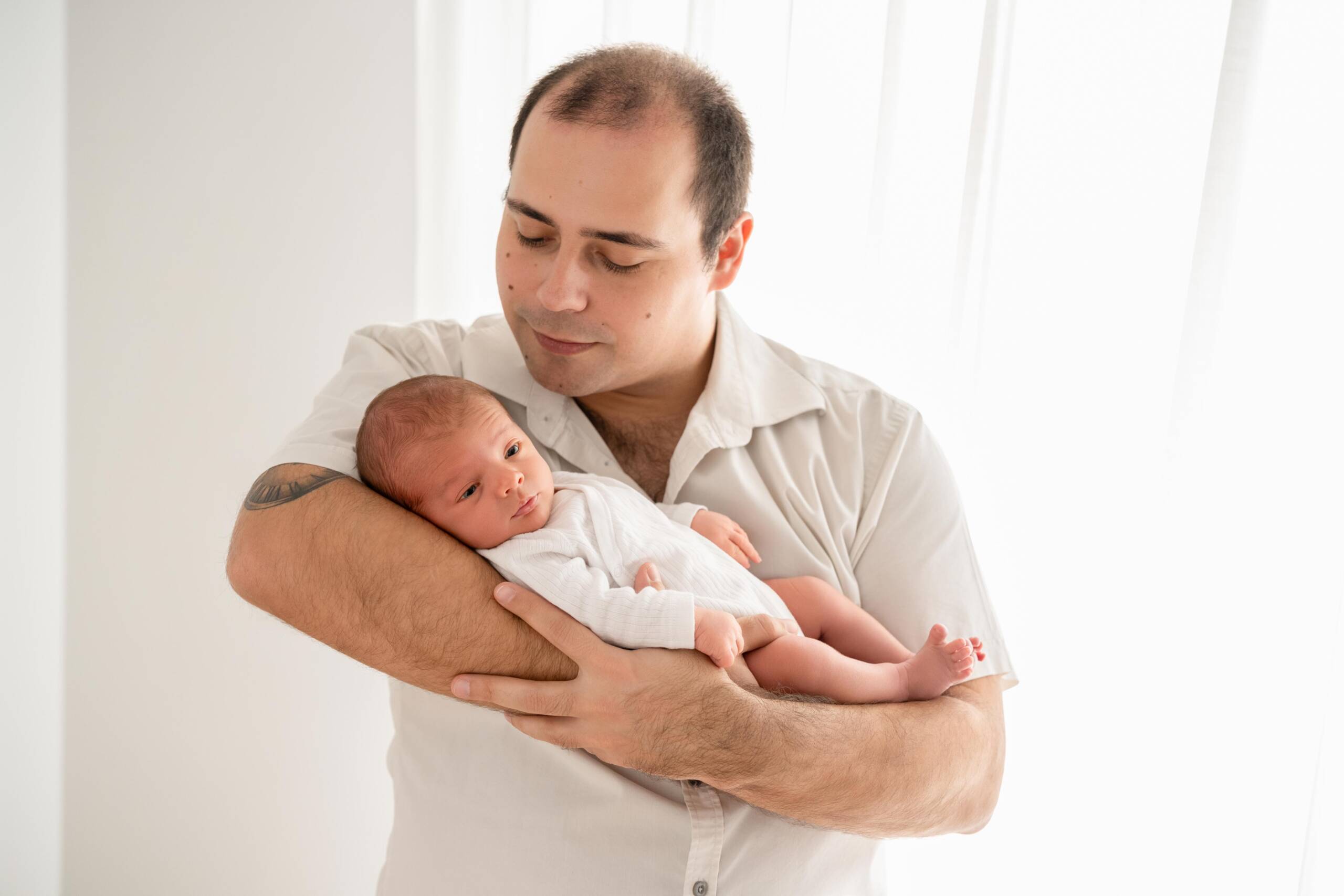 Et si bébé ne dort pas durant une séance nouveau-né à Tournai ?