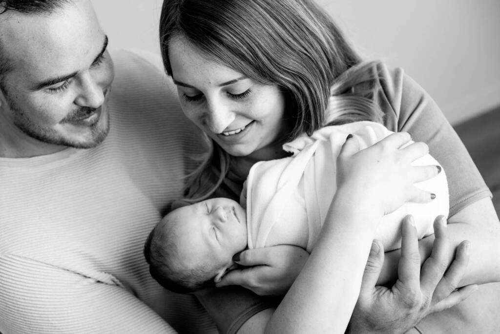 Portrait nouveau né studio sécurisé Tournai